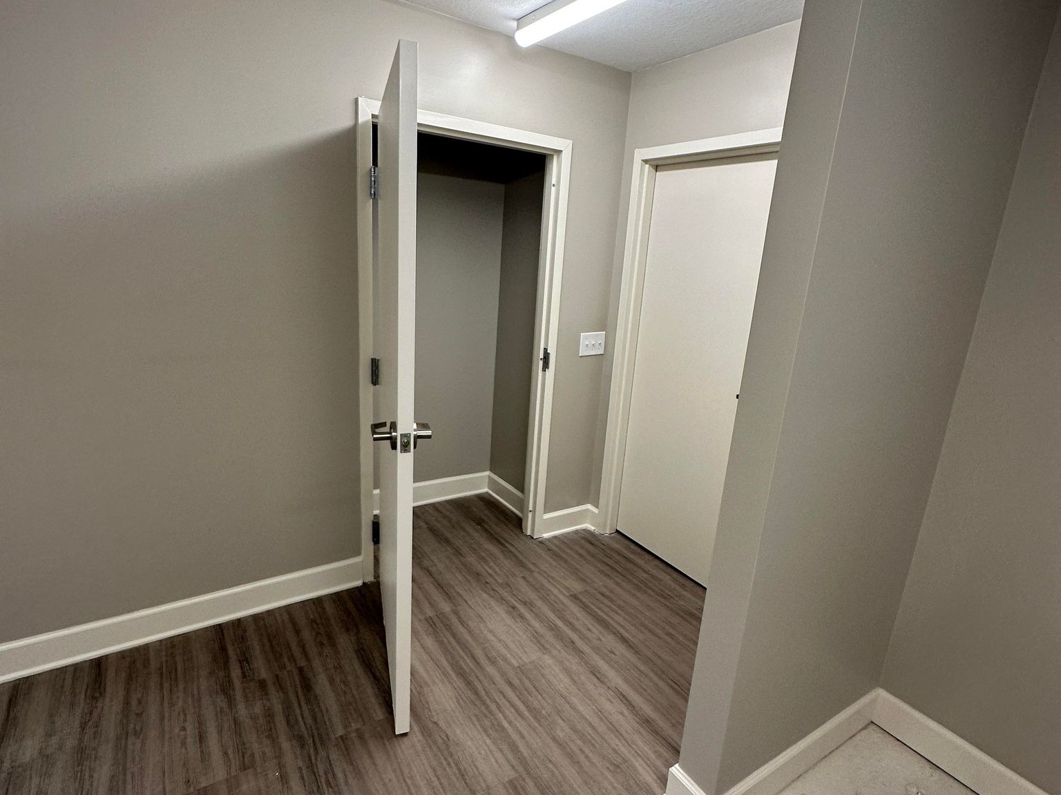 Moonland Construction LLC