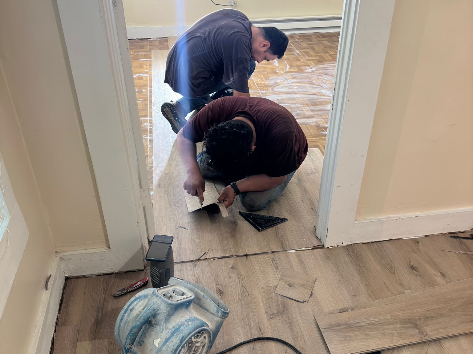 Moonland Construction LLC