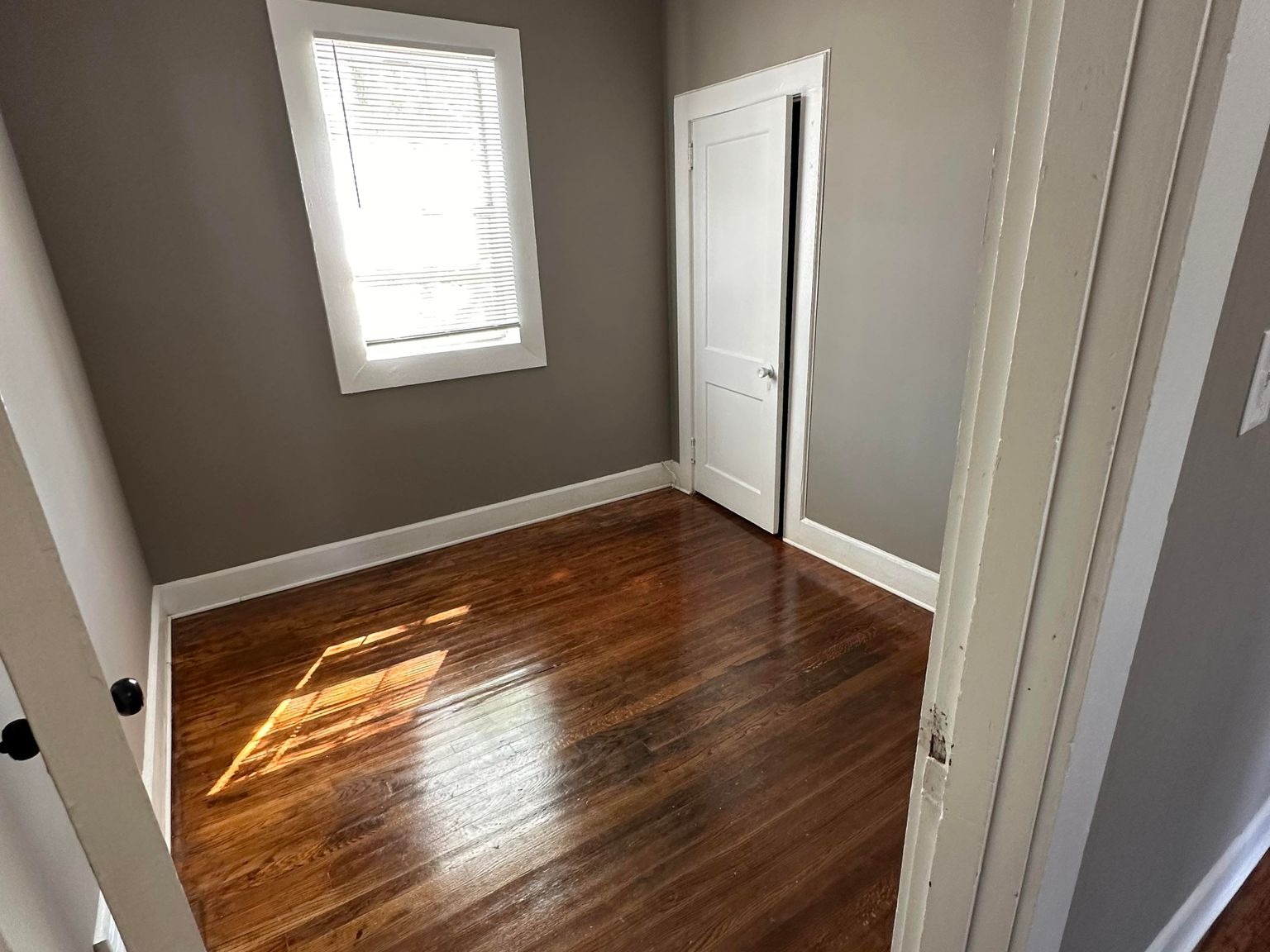 Moonland Construction LLC