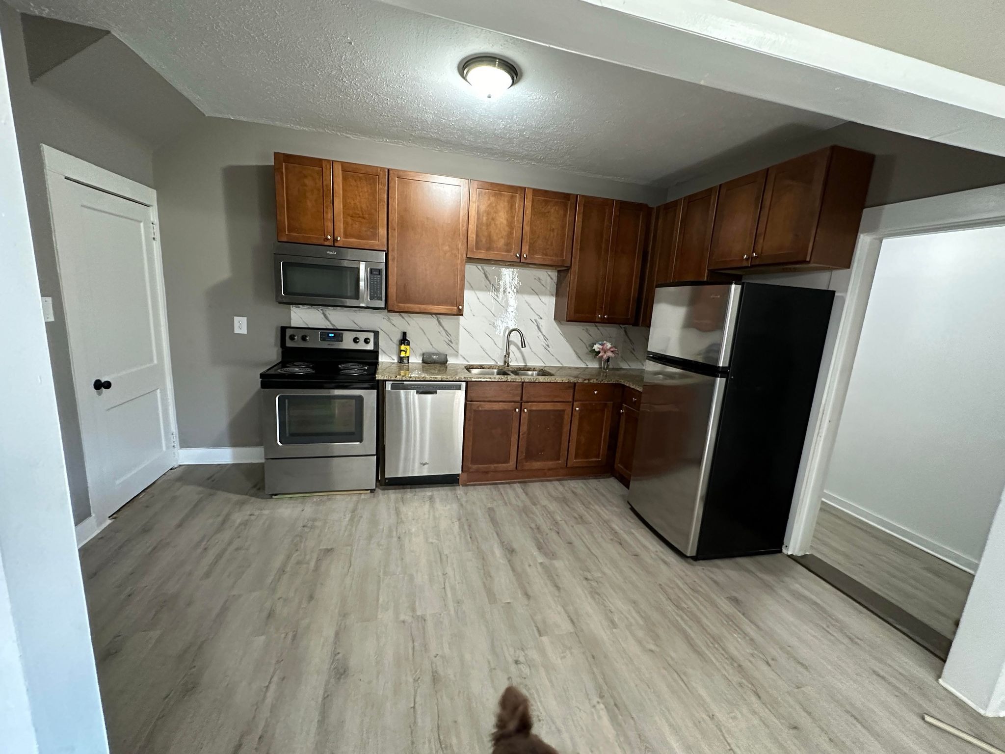 Moonland Construction LLC